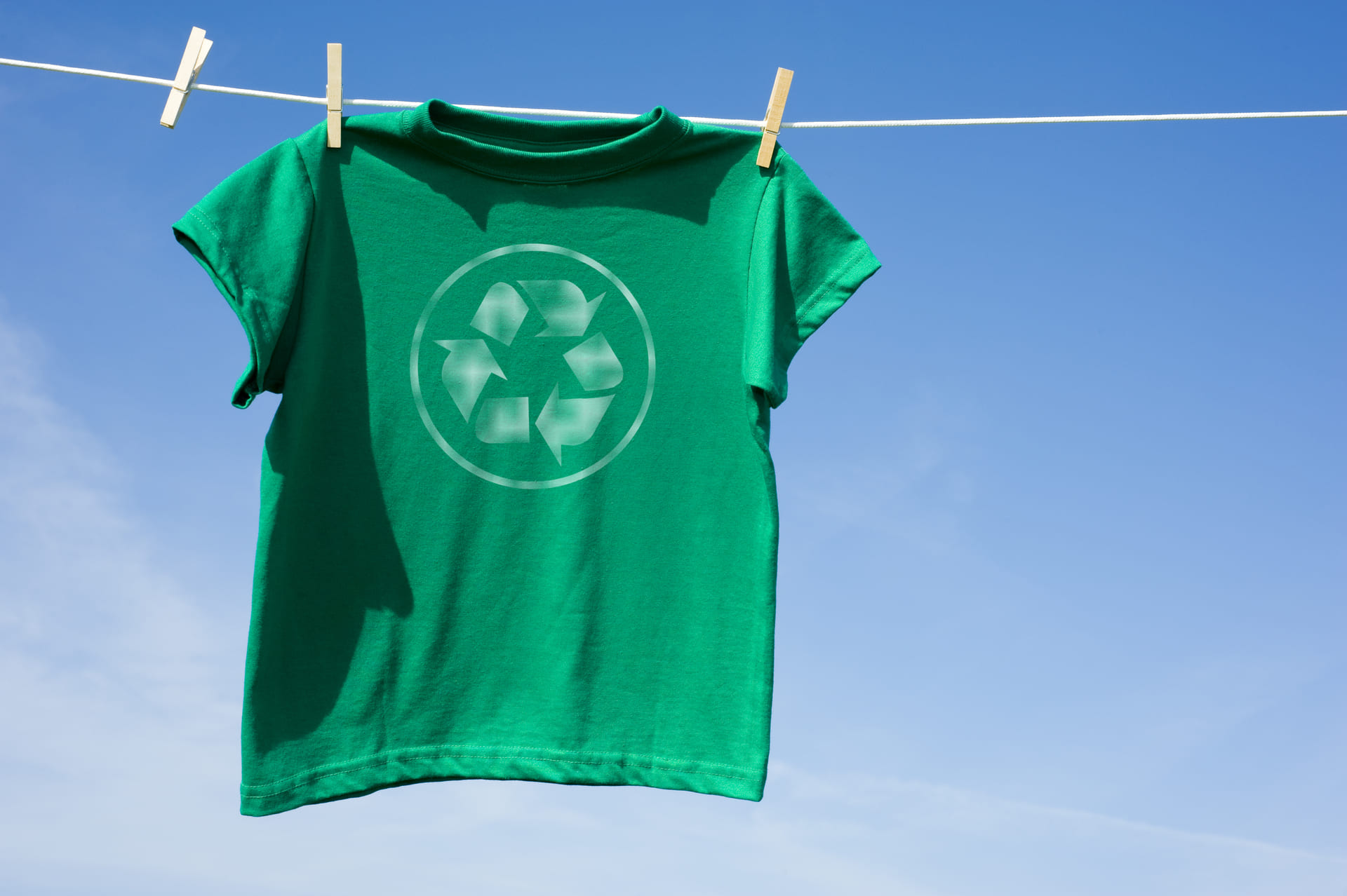 T-shirt with recycling symbol