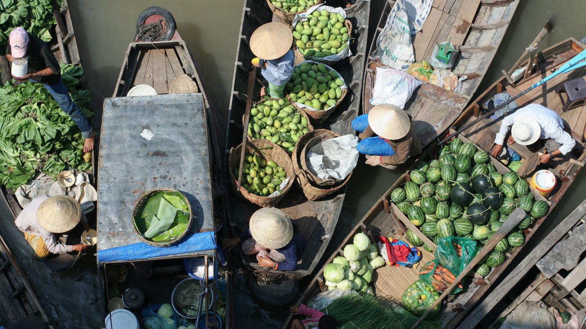 Vegetable merchants at Mekong floating market